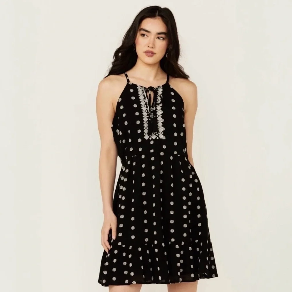 Idyllwind Fueled by Miranda Lambert Zelida Embroidered Halter Lined Dress M #205